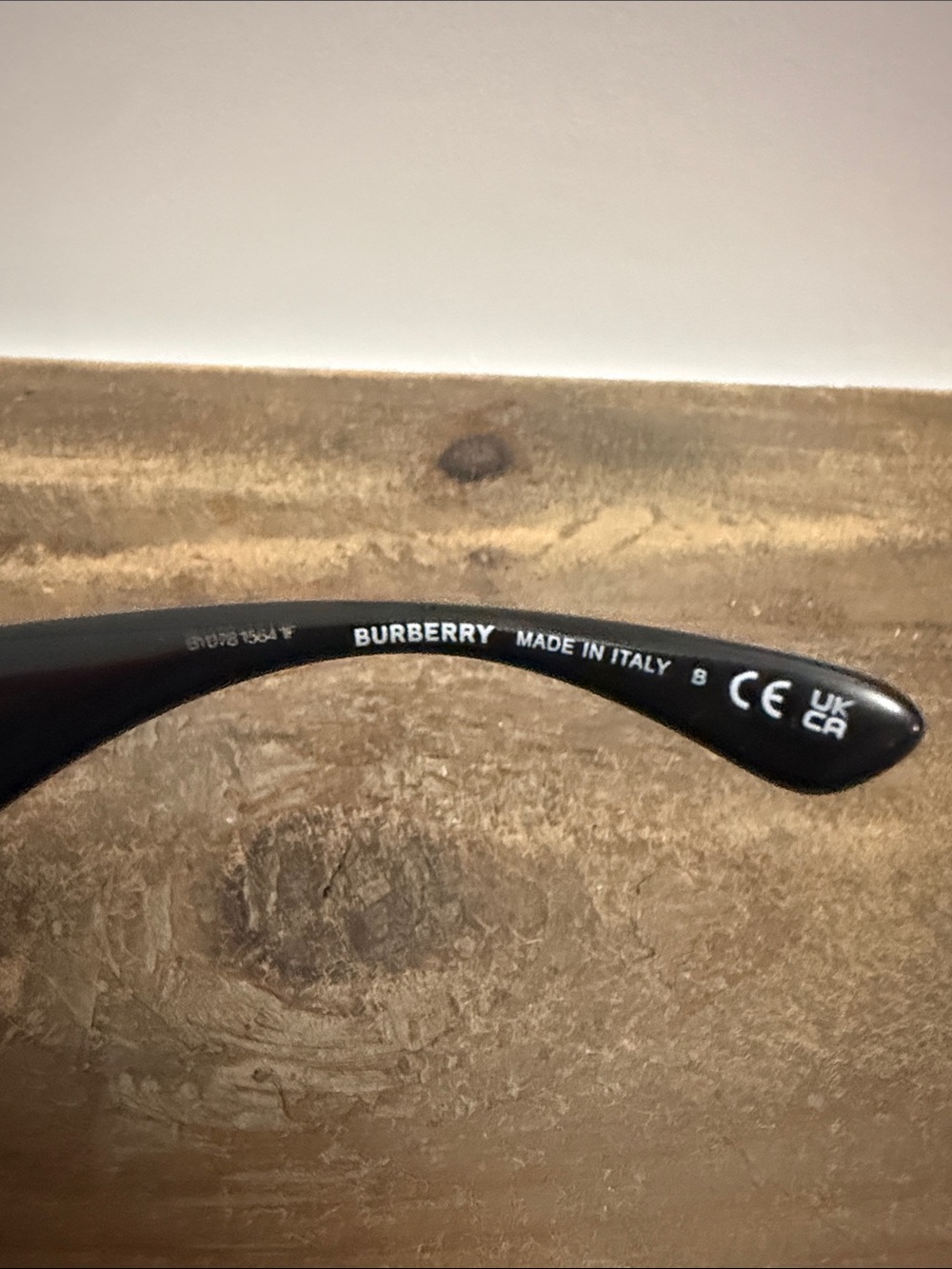 Burberry Frith BE4312 Oversized Square Sunglasses - Black/Gold - Picture 3 of 10